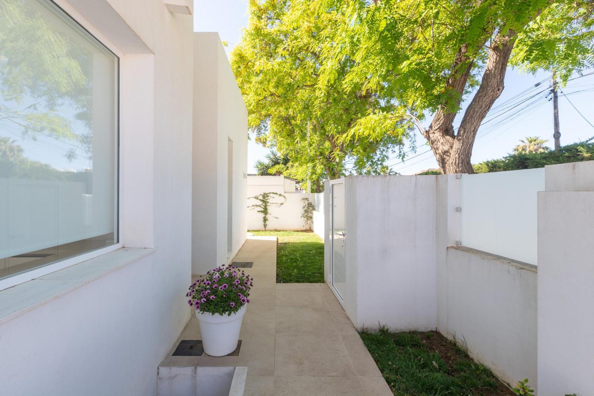 Espectacular Con Piscina En Villa *