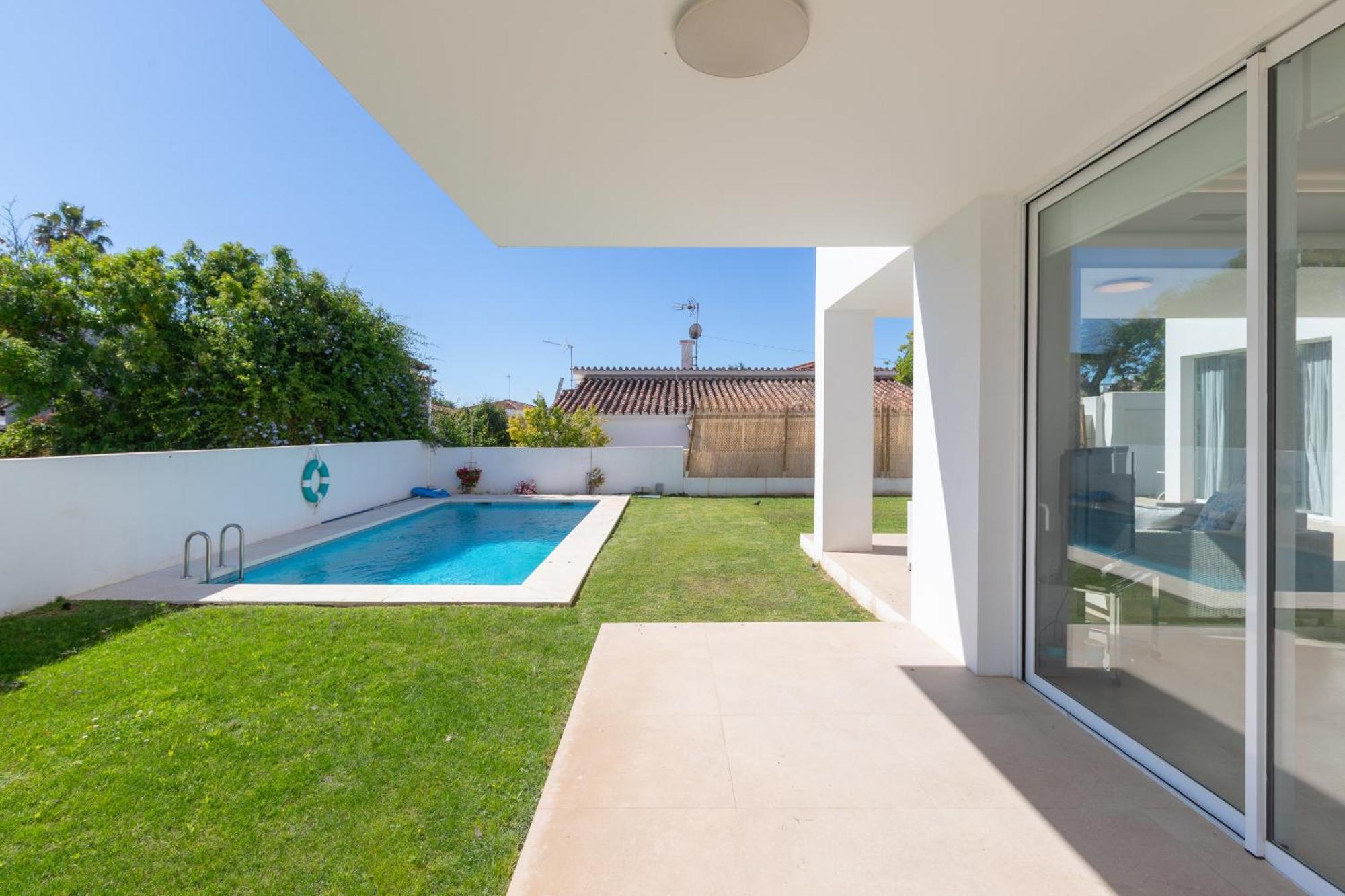 Villa Espectacular Con Piscina En Marbella
