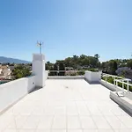 Espectacular Villa Con Piscina En Marbella