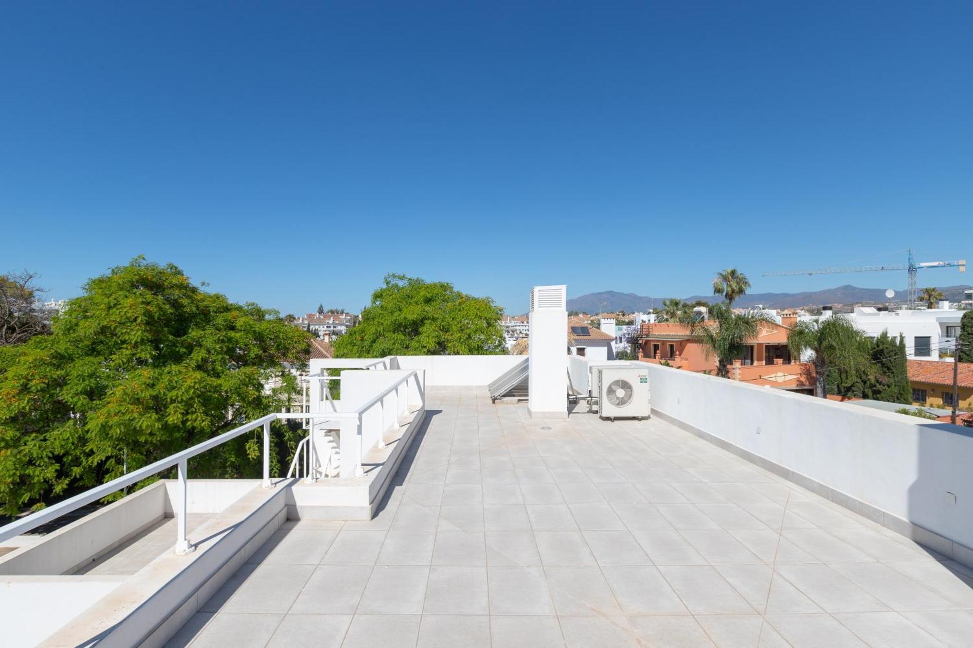 Espectacular Con Piscina En